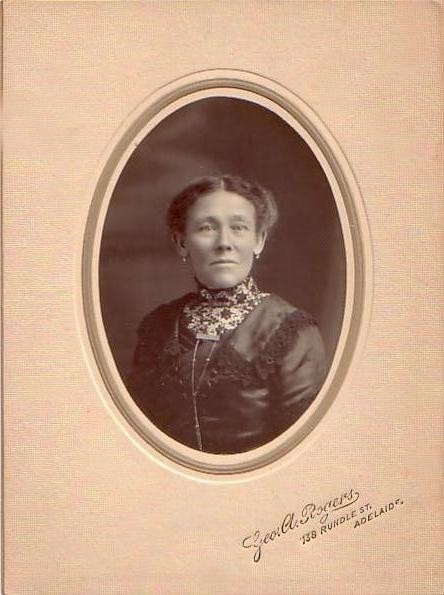 Elizabeth Lewis Bails (1865-1956)  (773 KB)
 
(Image Courtesy S L Bails)
(Click on Picture to View Full Size)