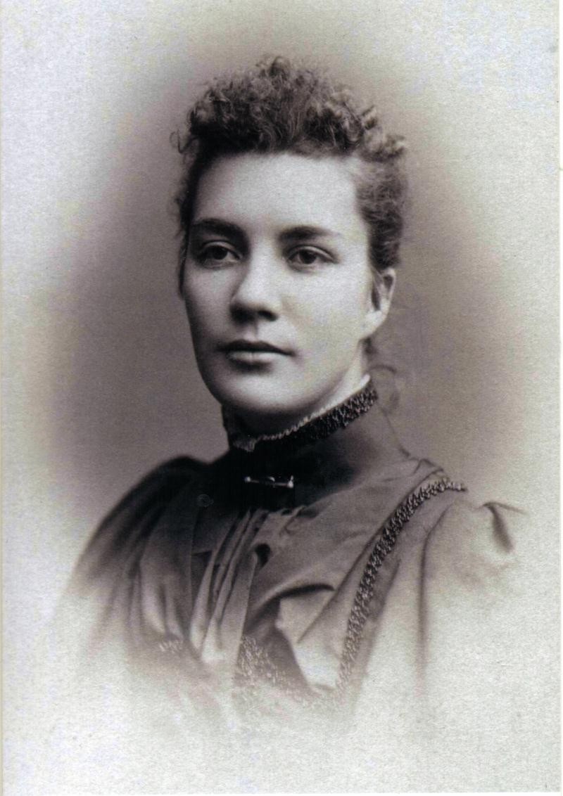 Dorothy Bails (1869-1934)  (2653 KB)
 
(Click on Picture to View Full Size)